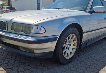 BMW 735 125.455 km 12.890 &euro; Schmölln 04626