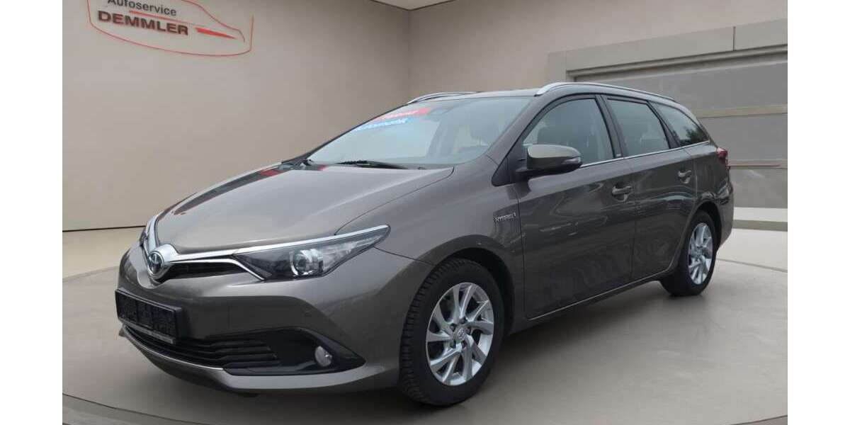 Toyota Auris 144.300 km 14.800 &euro; Wilkau-Haßlau 08112