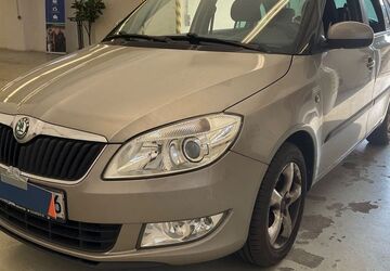 Skoda Fabia 136.894 km 5.950 &euro; Limbach-Oberfrohna 09212