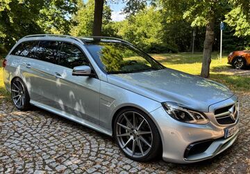 Mercedes-Benz E 63 AMG 141.000 km 34.500 &euro; Lichtenstein 09350