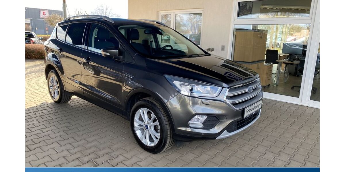 Ford Kuga 88.546 km 14.880 &euro; Glauchau 08371