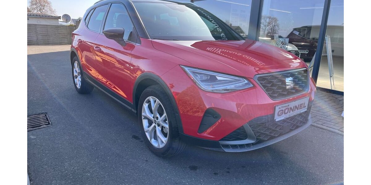 Seat Arona 7.976 km 21.990 &euro; Zwickau 08060