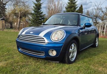 Mini ONE 194.878 km 2.500 &euro; Auerbach 08209