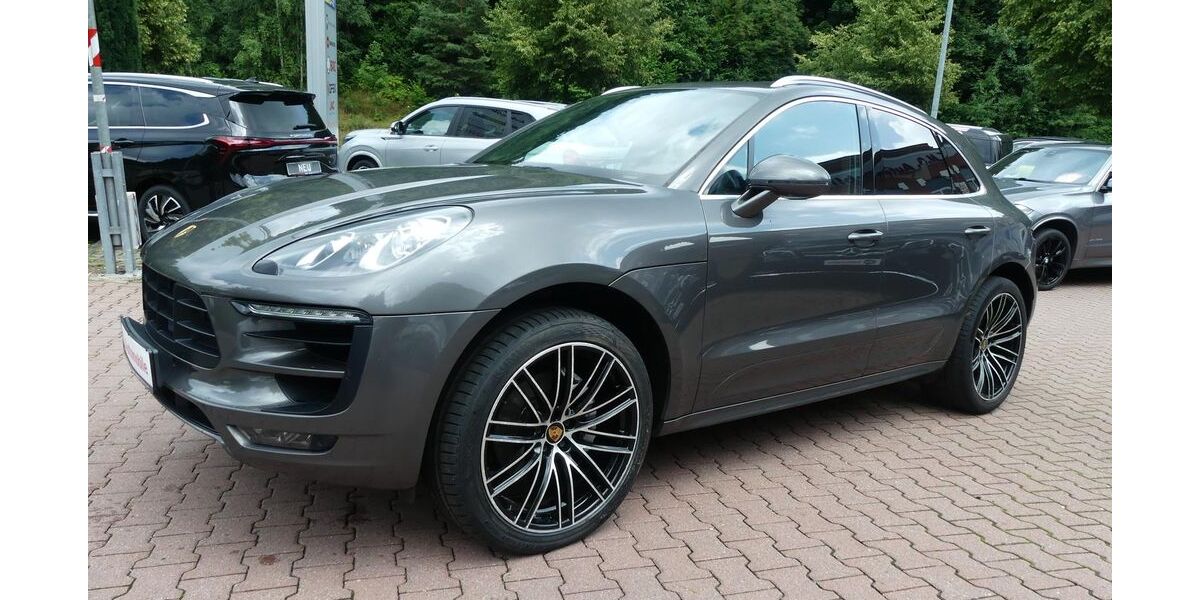 Porsche Macan 126.000 km 28.990 &euro; Schneeberg 08289