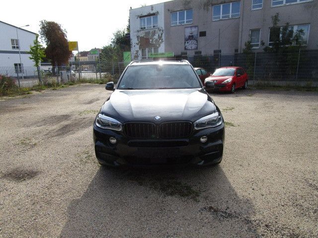 BMW X5 212.000 km 22.800 &euro; Zwickau 08056