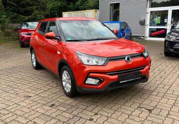 SsangYong Tivoli 54.119 km 10.690 &euro; Ellefeld 08236
