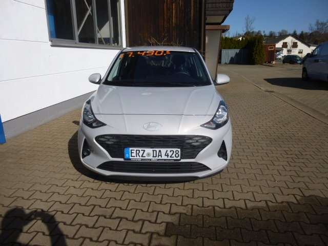 Hyundai i10 1.413 km 16.990 &euro; Zschorlau 08321