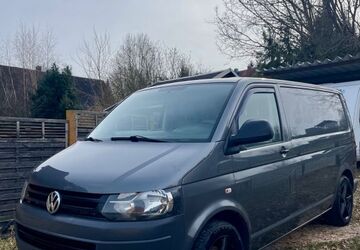 VW T5 Transporter 271.000 km 9.900 &euro; Gersdorf 09355