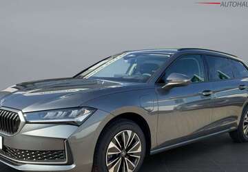 Skoda Superb 2.950 km 42.750 &euro; Schwarzenberg 08340