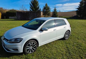 VW Golf 111.000 km 14.700 &euro; Neukirchen 09221
