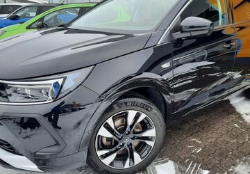 Opel Grandland (X) 64.450 km 19.490 &euro; Werdau 08412