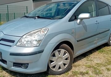 Toyota Corolla Verso 250.000 km 1.999 &euro; Zwickau 08056