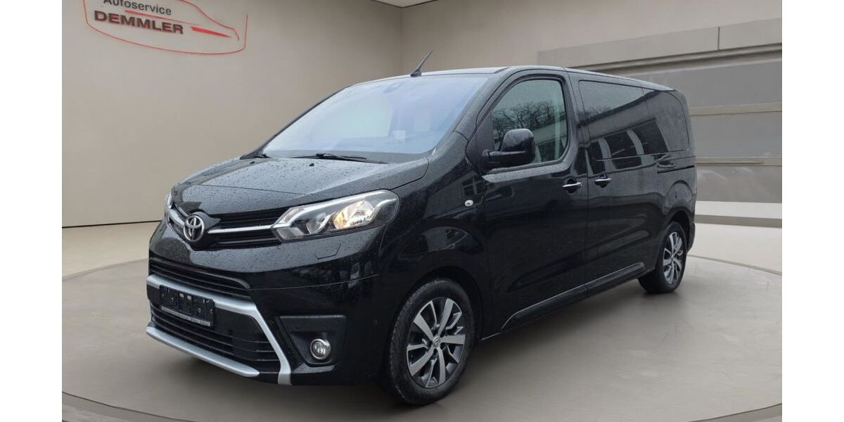 Toyota Proace (Verso) 94.600 km 28.800 &euro; Wilkau-Haßlau 08112