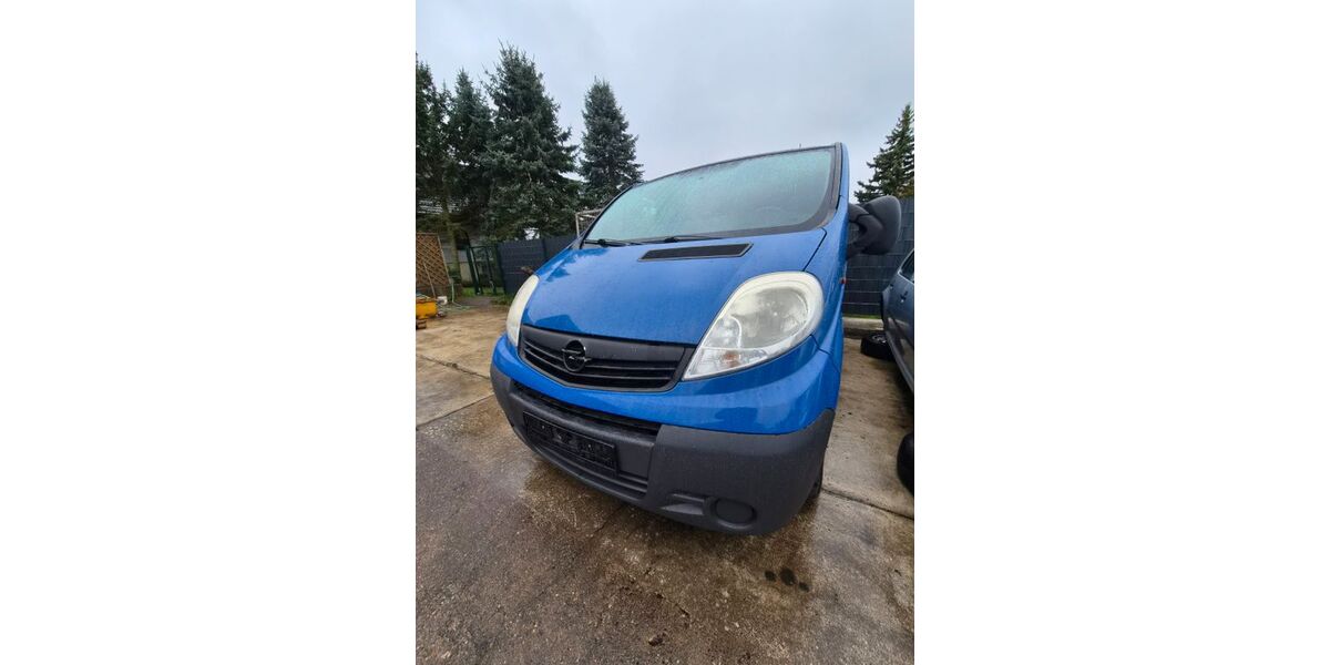 Opel Vivaro 184.620 km 7.500 &euro; Glauchau 08371