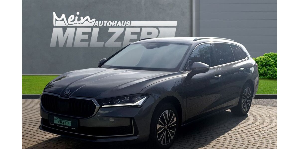 Skoda Superb 18.000 km 39.380 &euro; Limbach-Oberfrohna 09212