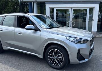 BMW X1 5.666 km 38.895 &euro; Gersdorf 09355