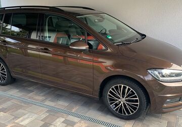 VW Touran 147.000 km 17.500 &euro; Crimmitschau 08451