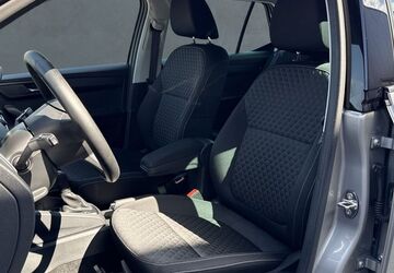 Skoda Fabia 7.987 km 12.480 &euro; Limbach-Oberfrohna 09212