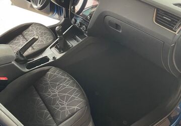 Skoda Octavia 72.300 km 17.500 &euro; Oelsnitz 09376