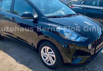 Hyundai i10 14.000 km 12.990 &euro; Zwickau 08064