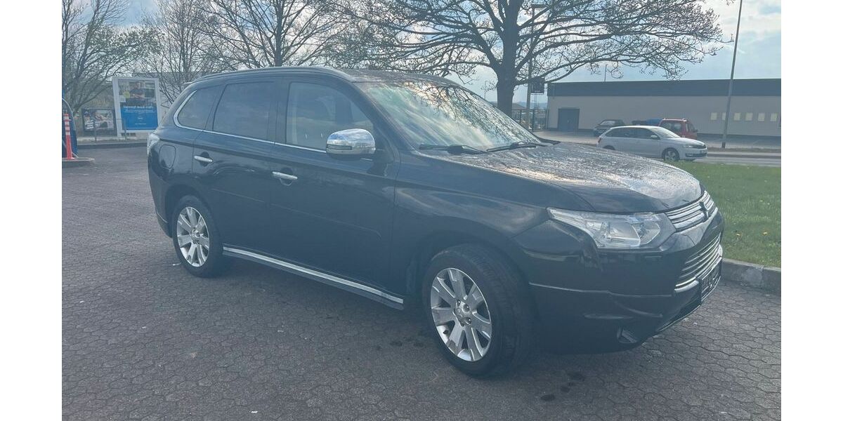 Mitsubishi Outlander 189.000 km 6.950 &euro; Zwickau 08058