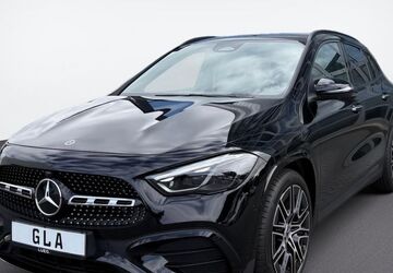 Mercedes-Benz GLA 180 24.900 km 40.500 &euro; Zwickau 08058