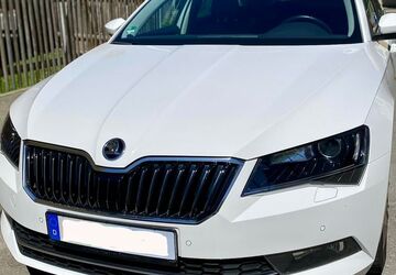 Skoda Superb 83.000 km 25.000 &euro; Limbach-Oberfrohna 09212