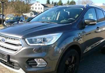 Ford Kuga 96.000 km 16.900 &euro; Schneeberg 08289
