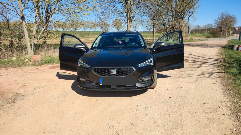 Seat Leon 68.000 km 20.999 &euro; Glauchau 08371