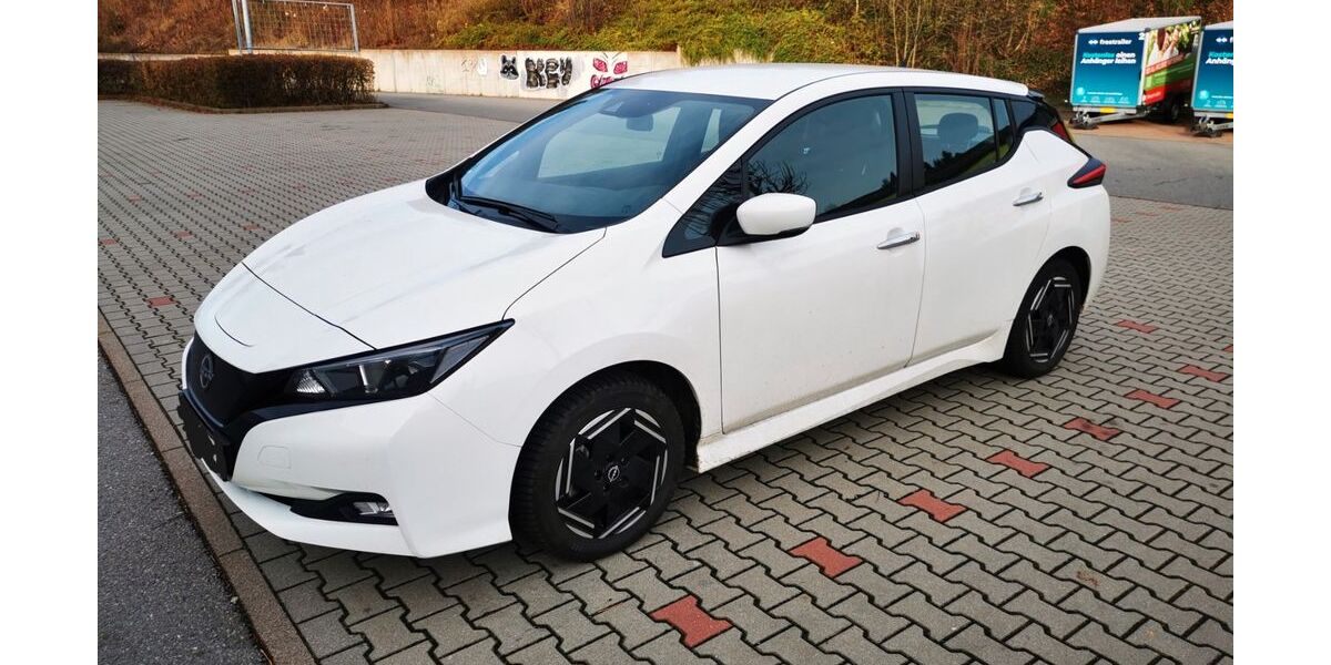 Nissan Leaf 27.500 km 15.900 &euro; Lauter-Bernsbach 08315