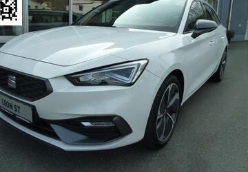 Seat Leon 44.071 km 20.990 &euro; Kirchberg/Saupersdorf 08107