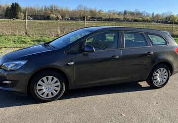 Opel Astra 27.800 km 10.500 &euro; Limbach-Oberfrohna 09212
