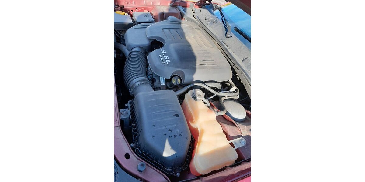 Dodge Challenger 65.000 km 27.800 &euro; Aue-Bad Schlema 08280