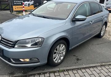 VW Passat 128.000 km 6.997 &euro; Auerbach 08209