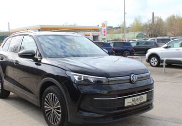 VW Tiguan 12.221 km 37.865 &euro; Zwickau 08058