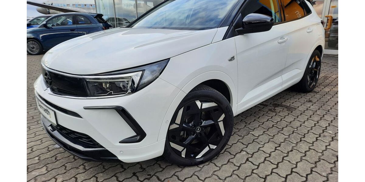 Opel Grandland (X) 51.200 km 24.900 &euro; Werdau 08412