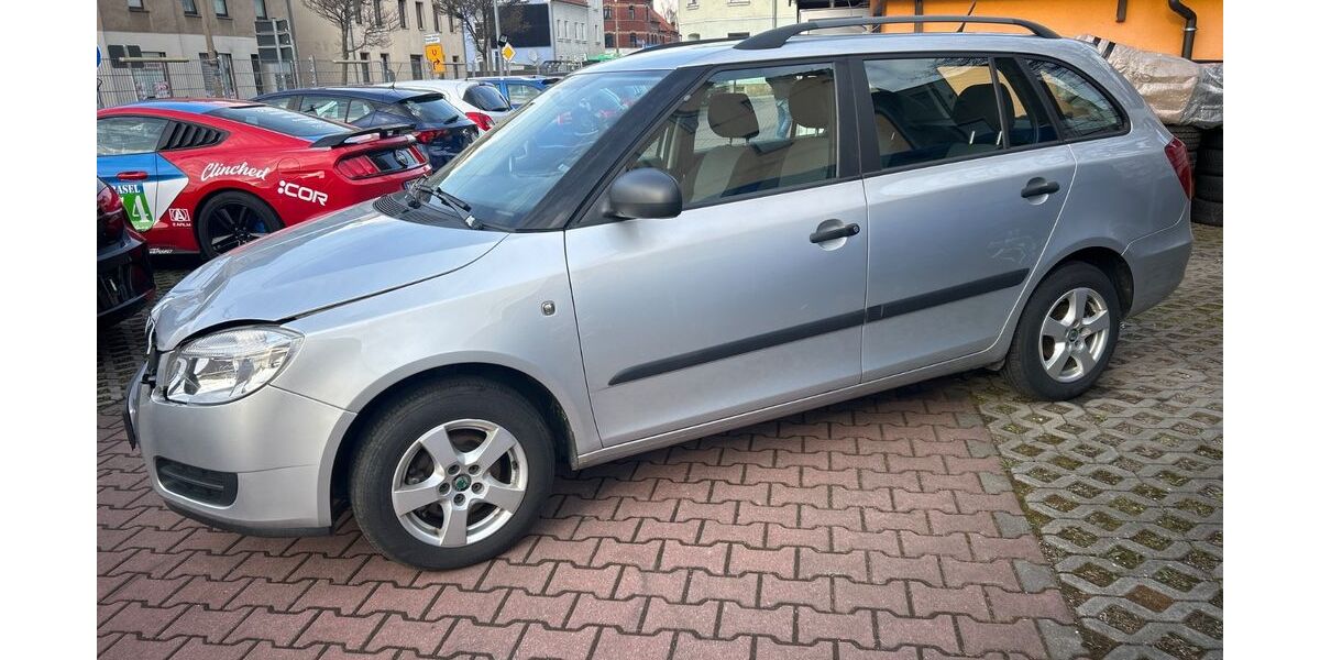 Skoda Fabia 91.000 km 3.100 &euro; zwickau 08064