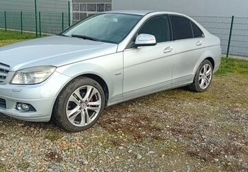 Mercedes-Benz C 180 210.000 km 2.600 &euro; Zwickau 08056