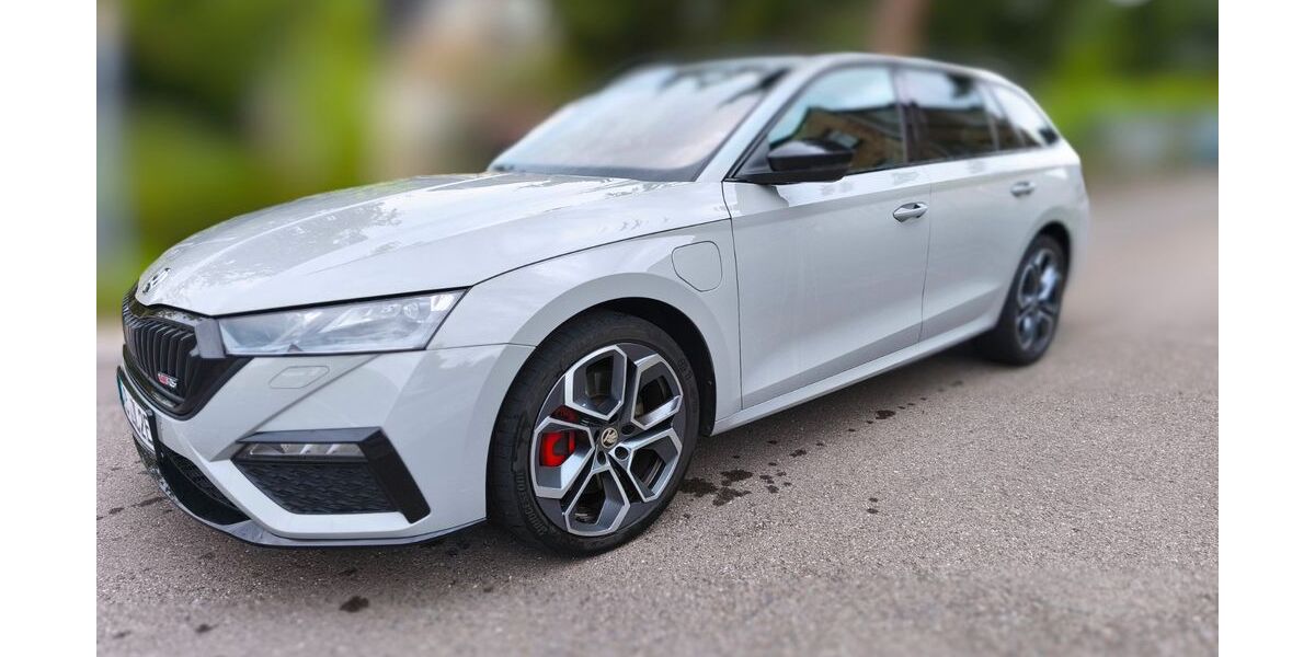 Skoda Octavia 77.500 km 22.900 &euro; Grünhain-Beierfeld 08344