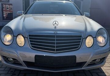 Mercedes-Benz E 220 315.000 km 2.690 &euro; Lichtentanne 08115