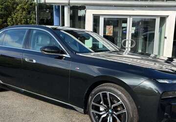 BMW 740 99.648 km 74.995 &euro; Gersdorf 09355