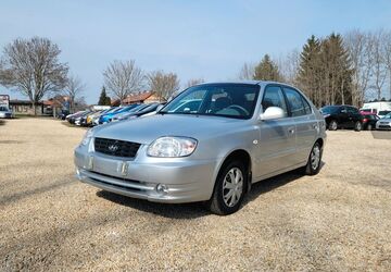 Hyundai Accent 72.354 km 2.980 &euro; Zwickau 08056