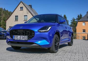 Suzuki Swift 4.500 km 20.990 &euro; Schwarzenberg 08340