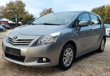 Toyota Verso 141.131 km 5.980 &euro; Zwickau 08056