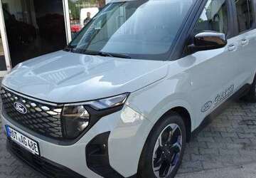 Ford Tourneo Courier 2.495 km 29.987 &euro; Oberlungwitz 09353