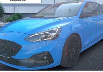 Ford Focus 30.051 km 28.790 &euro; Hartmannsdorf 09232