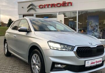 Skoda Fabia 17.990 km 17.591 &euro; Lauter-Bernsbach 08315