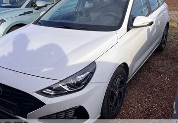 Hyundai i30 51.800 km 13.999 &euro; Oberlungwitz 09353