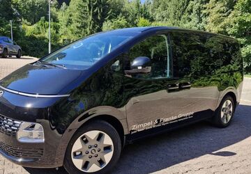 Hyundai STARIA 5.950 km 45.990 &euro; Schneeberg 08289