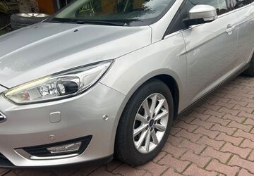 Ford Focus 184.000 km 5.600 &euro; zwickau 08064